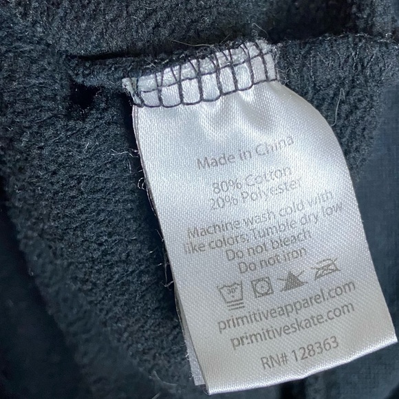 Primitive Skateboards All Over Logo Hoodie Medium Black Streetwear Pullover - Picture 5 of 6